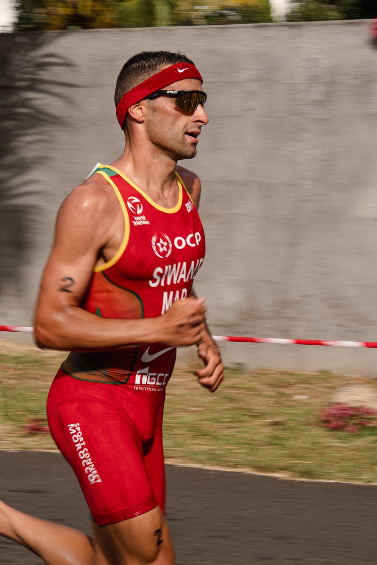 Badr Siwane partie course a pied lors sur le retour   des Championnat d'Afrique de Triathlon Sprint Ile Maurice 2026